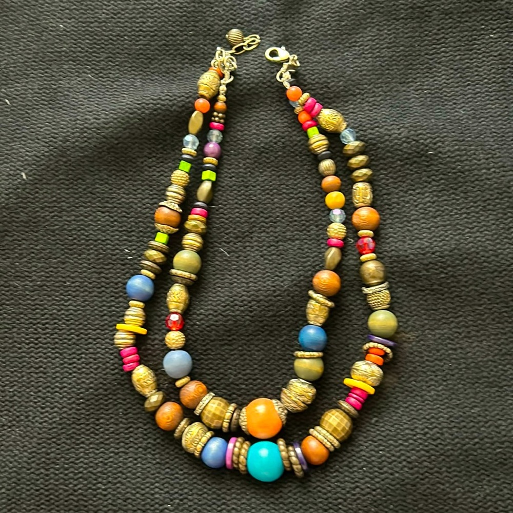 Double strand multicolor beads necklace